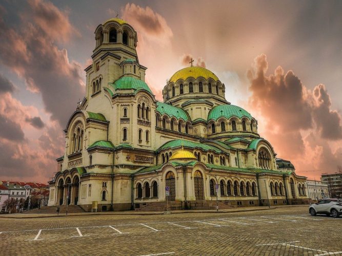 12 destinații low cost în Europa 1 Bulgaria este una dintre acele destinații low cost în Europa.