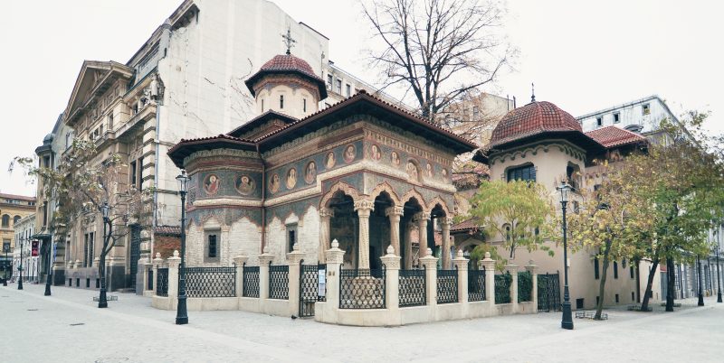 Imagine superba cu Biserica Stavropoleos