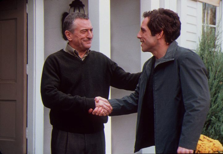 Robert de Niro ;i Ben Stiller dau mâna