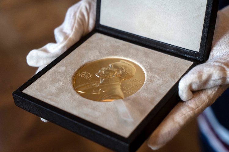 Poză premiul Nobel