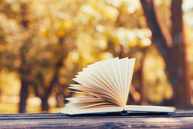 15 cărți clasice pe care să le citești într-o viață