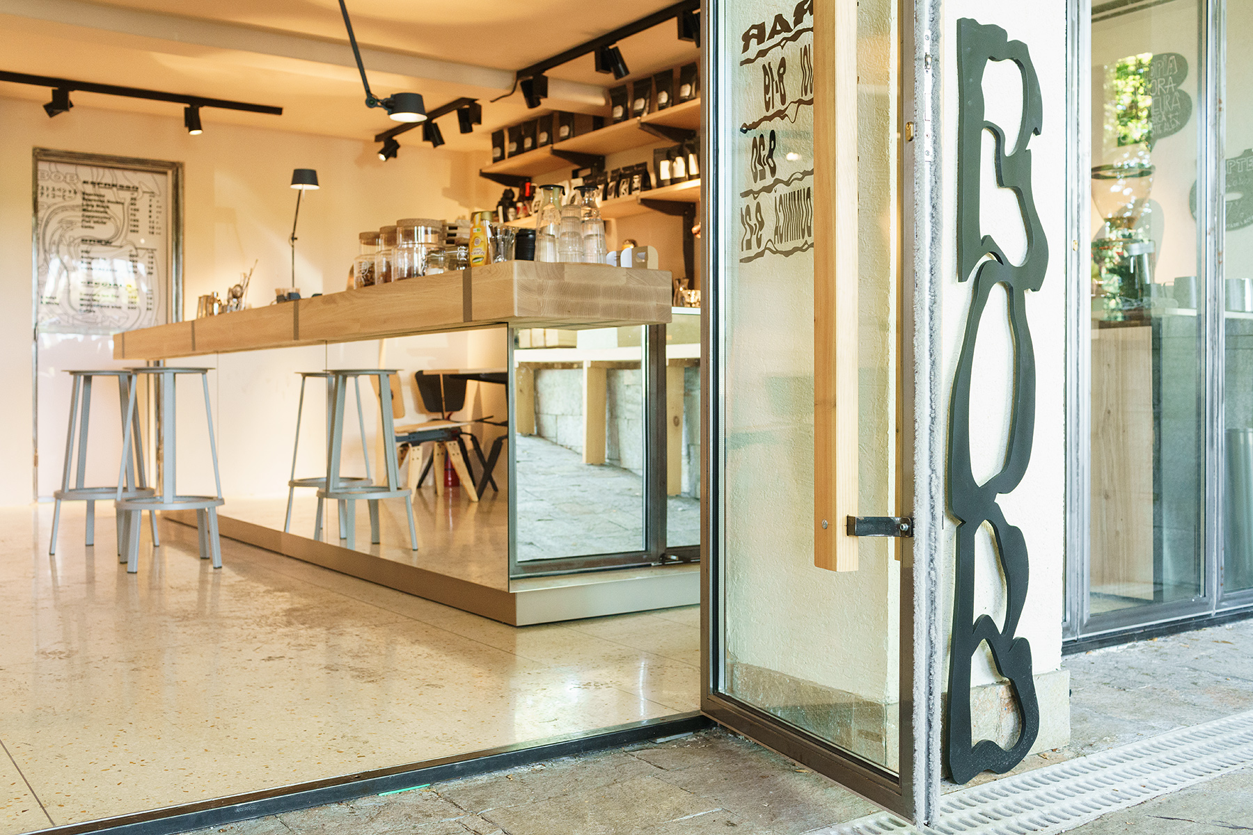 cafeneaua BOB Coffee Lab din Bucuresti